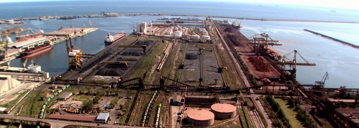 "Caracatita din Portul Constanta". Inima comertului romanesc a ajuns jucarie pentru politicieni