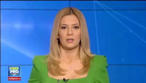 Steven Seagal, prezent in aceste zile in Romania. Actorul s-a distrat intr-un club din Capitala, alaturi de sotia sa