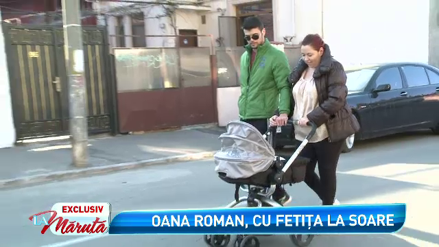 Oana Roman si-a scos fetita la plimbare. Cum se simte vedeta in rolul de mamica