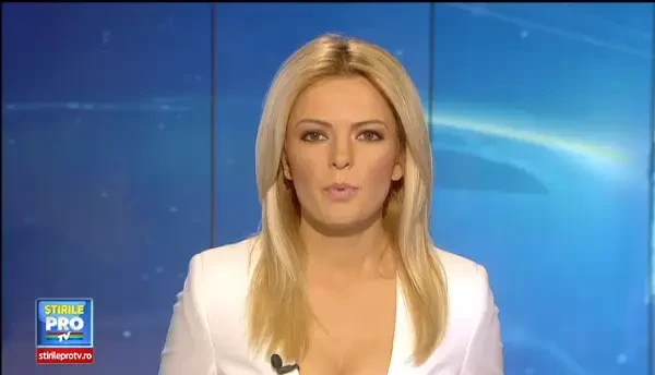 Geamuri sparte si masini distruse, dupa furtuna de duminica seara din Brasov. Secunda care i-a salvat viata unei femei