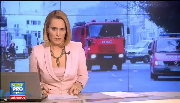 Incendiu violent in apropierea combinatului Arpechim Pitesti.