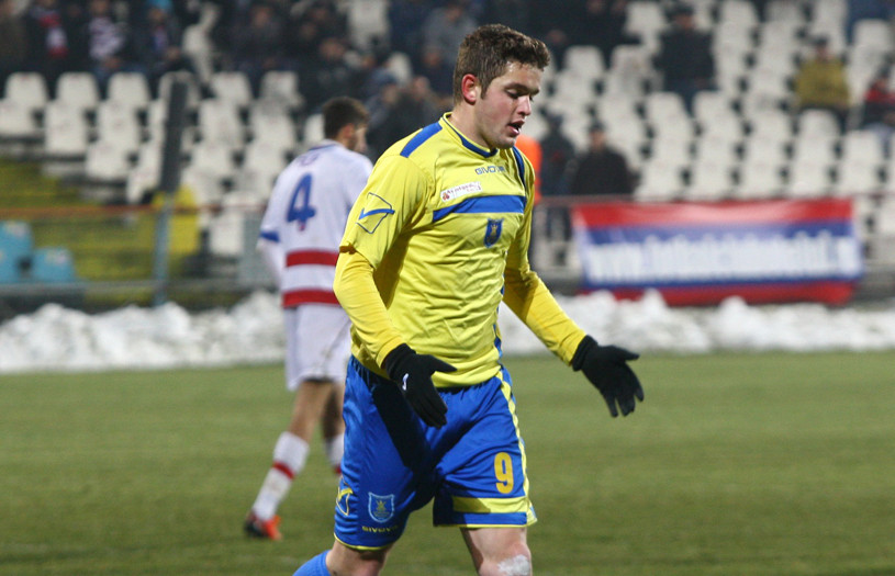 CFR se pregateste pentru sezonul viitor. Primii doi jucatori doriti in Gruia in vara