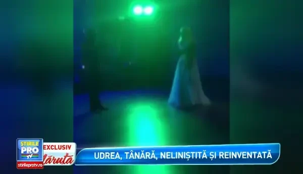 Elena Udrea a cantat in direct La Maruta