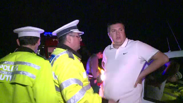 Accident urmat de scandal pe A1. Un barbat a fost batut dupa ce a lovit o masina in care se aflau trei persoane