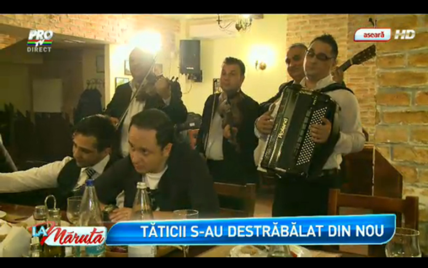 Clubul taticilor din showbiz s-a marit. Radu Ile si Marius Elisei, sotul Oanei Roman, au fost sarbatoriti La Maruta