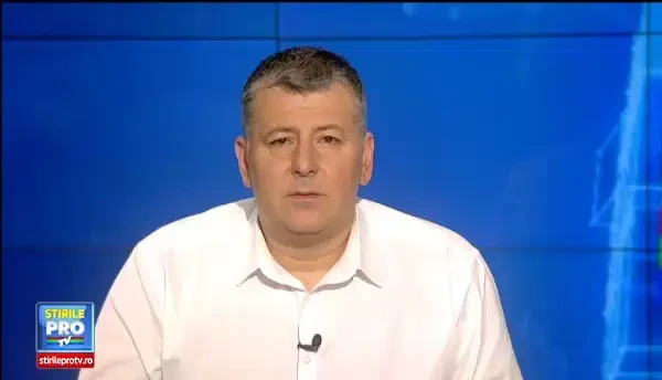 Doua persoane au ajuns la spital dupa ce masina in care se aflau a fost izbita de un alt autoturism Galerie Foto