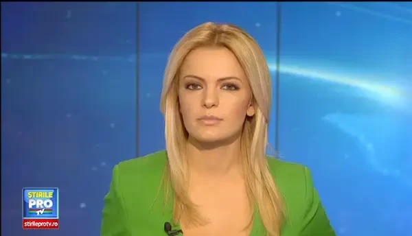 Sase tineri din Sibiu, surprinsi de camere in timp ce fura haine dintr-un magazin. Greseala care i-a dat de gol. VIDEO