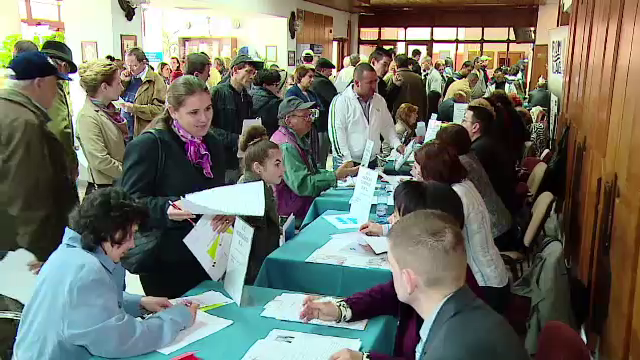 Cum au ajuns batranii din Romania sa se lupte pentru o slujba, ca sa se poata intretine