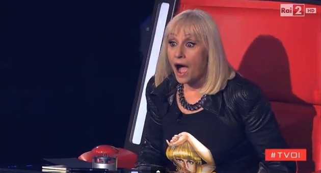 Au avut cea mai mare surpriza din viata lor cand s-au intors sa vada cine canta. Moment unic la Vocea Italiei