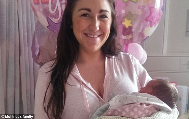 Cum si-a invins destinul o femeie insarcinata, bolnava de cancer. Medicii ii recomandasera sa isi incheie sarcina