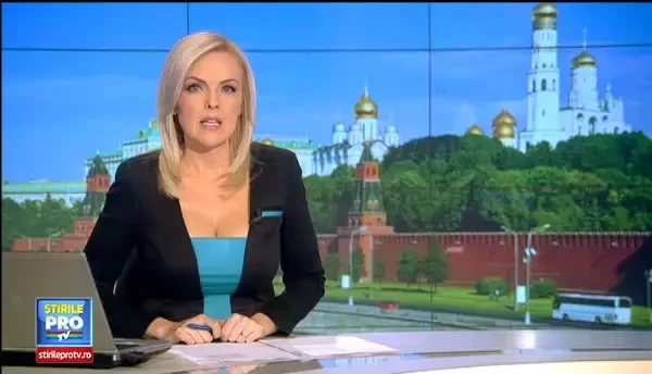 Fortele pro-ruse au folosit blindate si arme pentru a ocupa 2 baze. Un militar ucrainean a fost impuscat