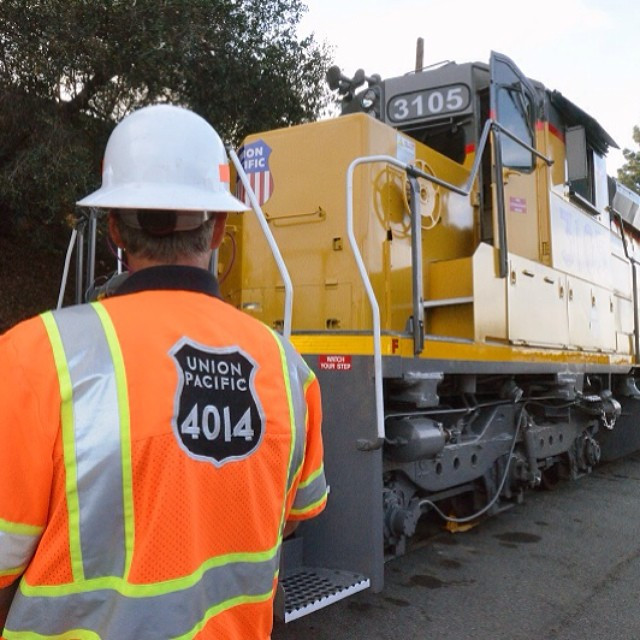 "Trebuia sa fie o noapte speciala." Gestul facut de un adolescent, in momentul in care iubita sa era in fata unui tren