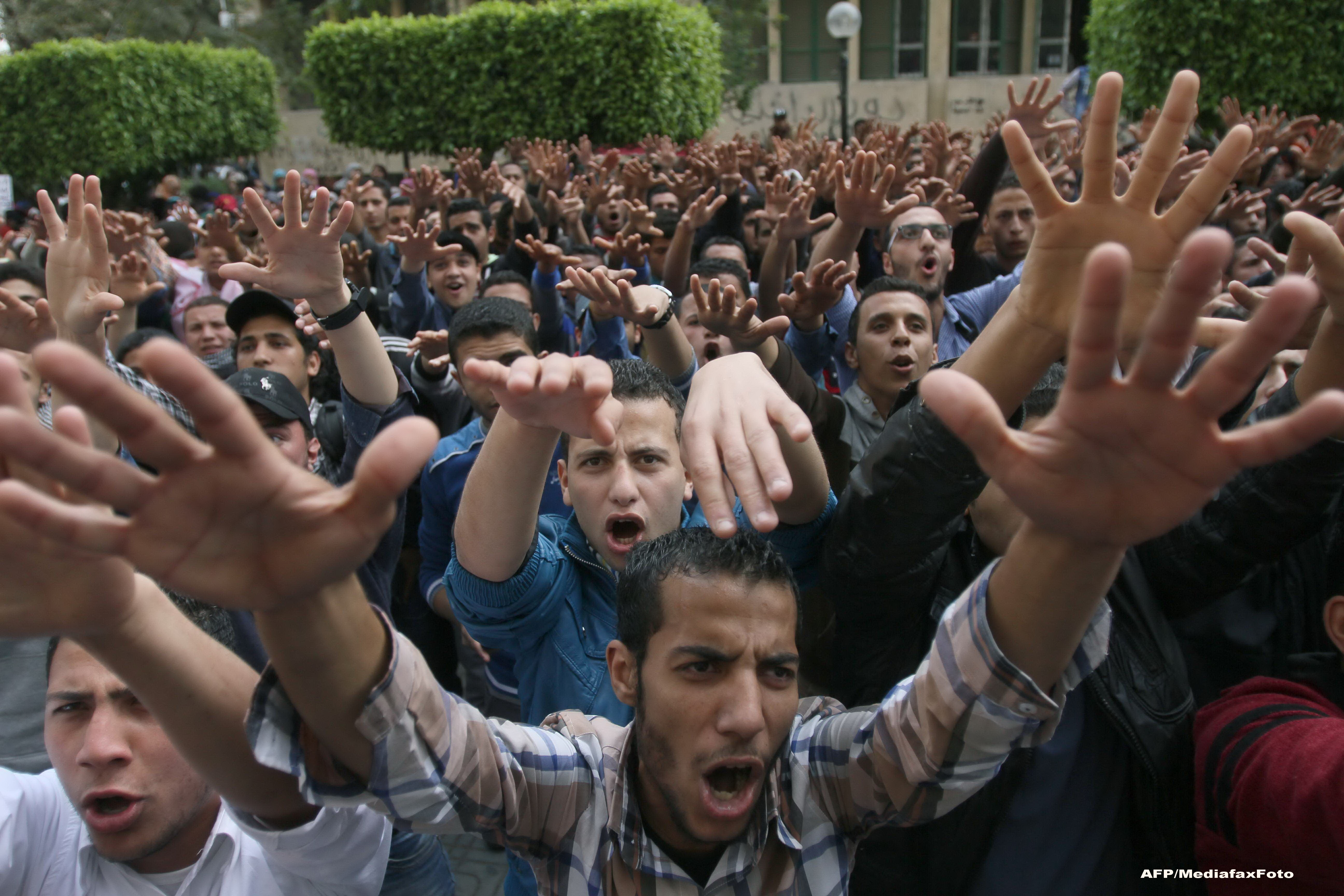 Egiptul a condamnat la moarte 529 de simpatizanti islamisti ai fostului presedinte Mohamed Morsi