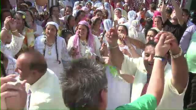 Tiganii au spus adio unei traditii de sute de ani ce sfida legile statului. Ce se va intampla cu celebrele nunti intre minori