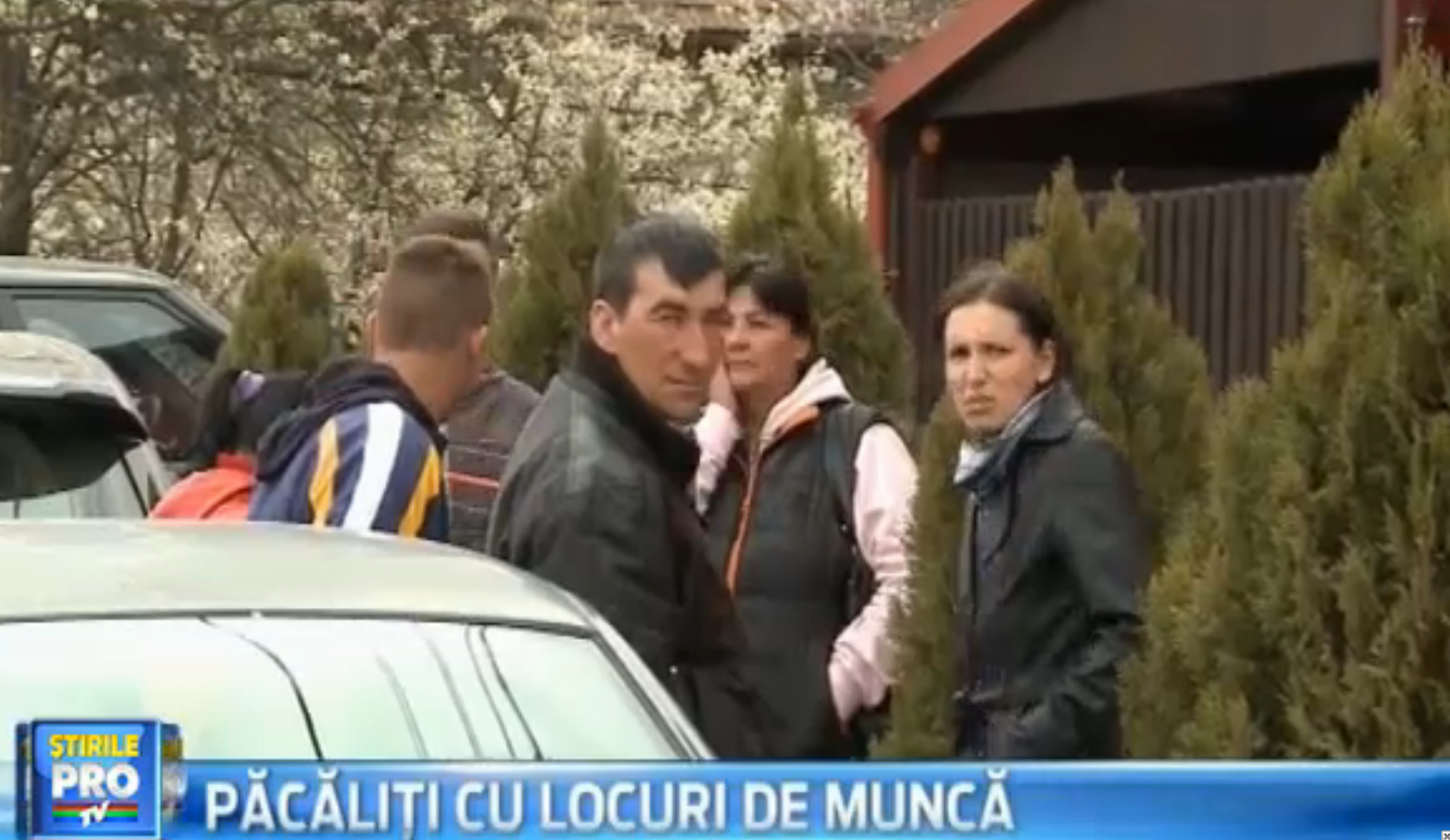 Protest la o firma de plasare a fortei de munca din Arad. Zeci de oameni sustin ca au fost pacaliti cu locuri de munca