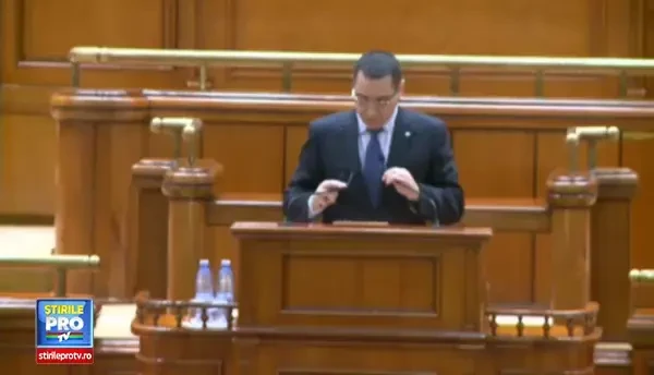 Ponta a participat la dezbaterile pe reducerea CAS din Parlament. O deputata PPDD a lesinat in timpul discursurilor