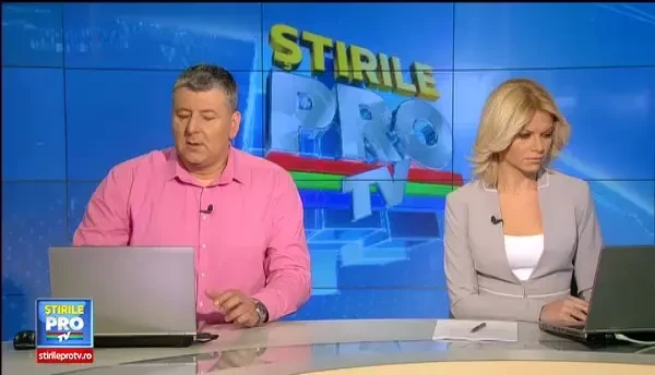 Cinci case din Capitala, distruse de incendiu. Un barbat a ajuns la spital cu arsuri dupa ce a sarit sa isi salveze cainele