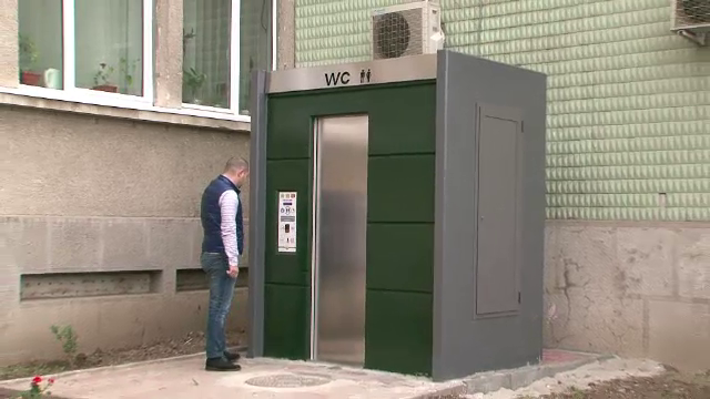 Toaleta publica de 28.000 de euro, la Slatina. Cum justifica autoritatile investitia in "achizitia inteligenta"