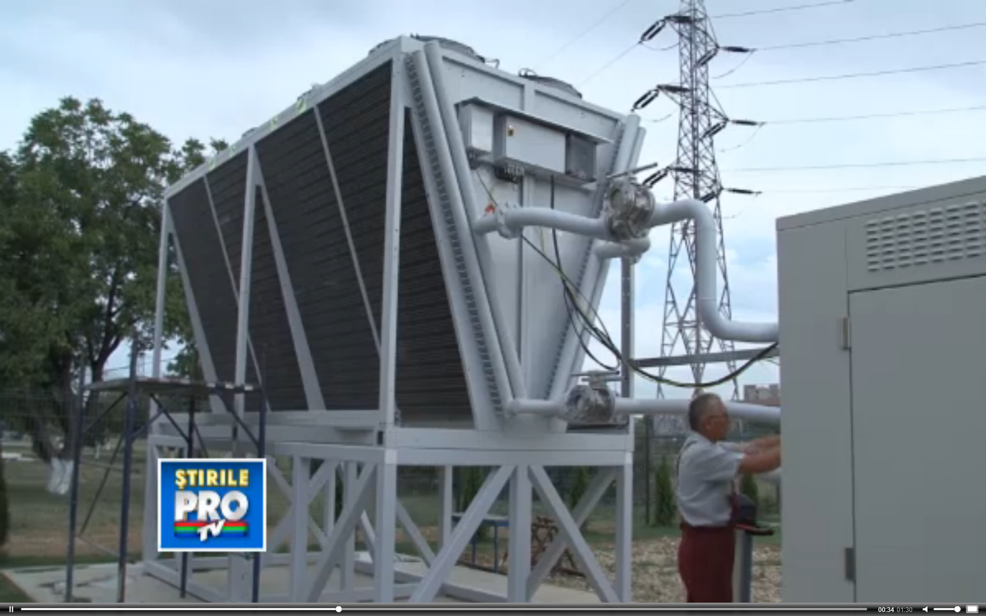 Centrala care transforma apa geotermala in curent electric, dotata cu panouri fotovoltaice. Proiectul verde testat la Oradea