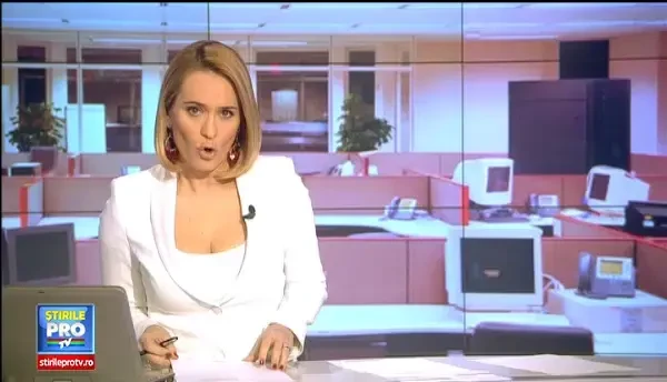 Inregistrarea discutiilor in care o bugetara e hartuita sexual de seful ei de la AJPIS