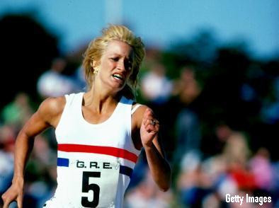 A murit in timp ce facea plaja, topless. Legistii nu au descoperit cauza exacta a mortii fostei atlete, la 9 luni de la deces