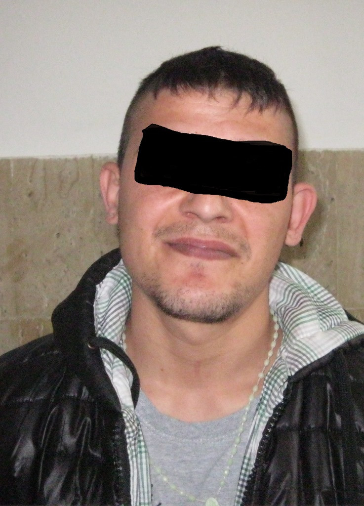 Hot de buzunare, prins de politistii locali din Timisoara dupa ce a furat un portofel, in tramvaiul 8