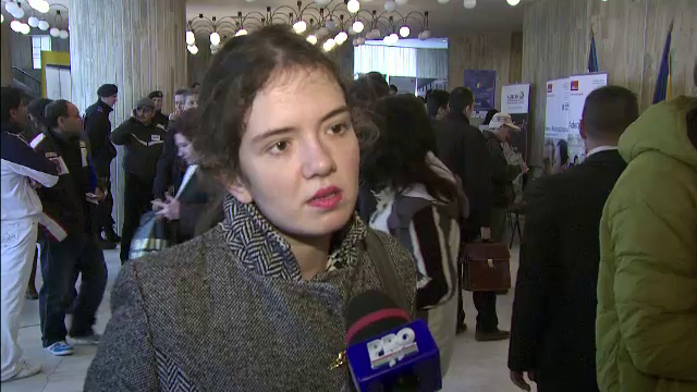 Ce sanse au cei 60.000 de tineri care nu au luat BAC-ul sa gaseasca o slujba. Angajatorii spun ca sunt total nepregatiti