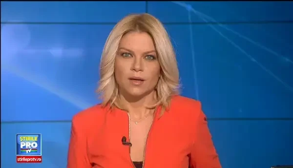 O furtuna de fulgere a oprit circulatia trenurilor Eurostar. O cladire a luat foc in Marea Britanie