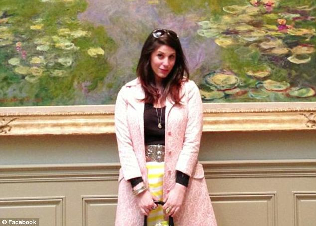 Si-a intalnit dragostea vietii in avion, dar i-a uitat numele complet. O companie aeriana a jucat rolul lui Cupidon