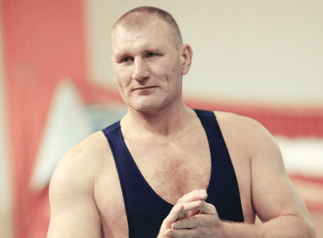 Tolea Ciumac, prins conducand cu 136 km/h intr-o comuna din Vrancea, cu permisul suspendat