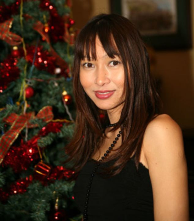 Un bancher insurat a furat 2 milioane de lire sterline si i-a cheltuit pe escorte. O thailandeza a primit un milion de lire