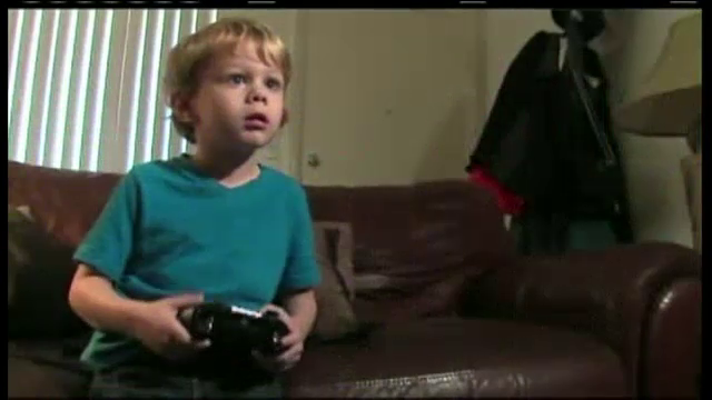 Expertii de la Microsoft, umiliti de un baietel de 5 ani. Metoda prin care a spart sistemul de securitate