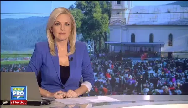 Pelerinaj impresionant la Manastirea Nicula, din Cluj. Sute de tineri au refacut un traseu vechi de 400 de ani