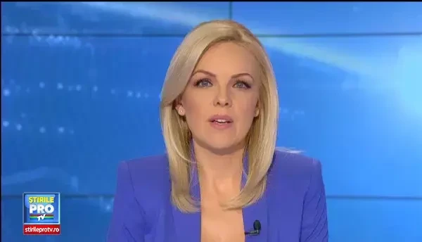 Rafalele de 80km/h s-au intrecut cu pilotii la salonul auto din Bucuresti. Vantul i-a incurcat pana si pe expertii pe 4 roti