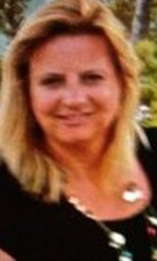 A scris un detaliu despre fostul sot pe Facebook. Imediat ce l-a vazut, amanta l-a parasit pe milionar