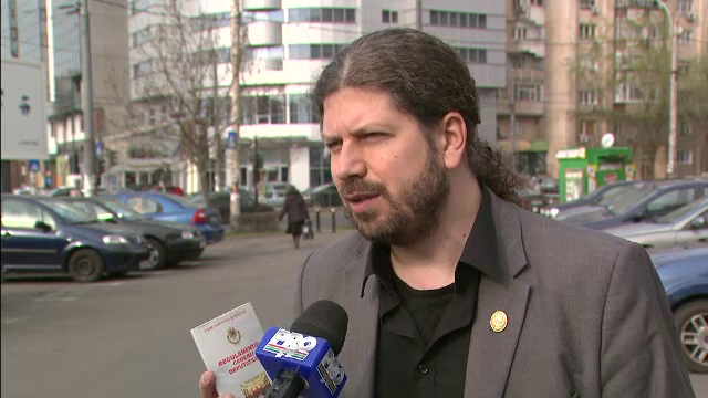 Scandal intre senatori pe un proiect de lege initiat de Remus Cernea. Deputatul vrea etica in loc de religie in scoli