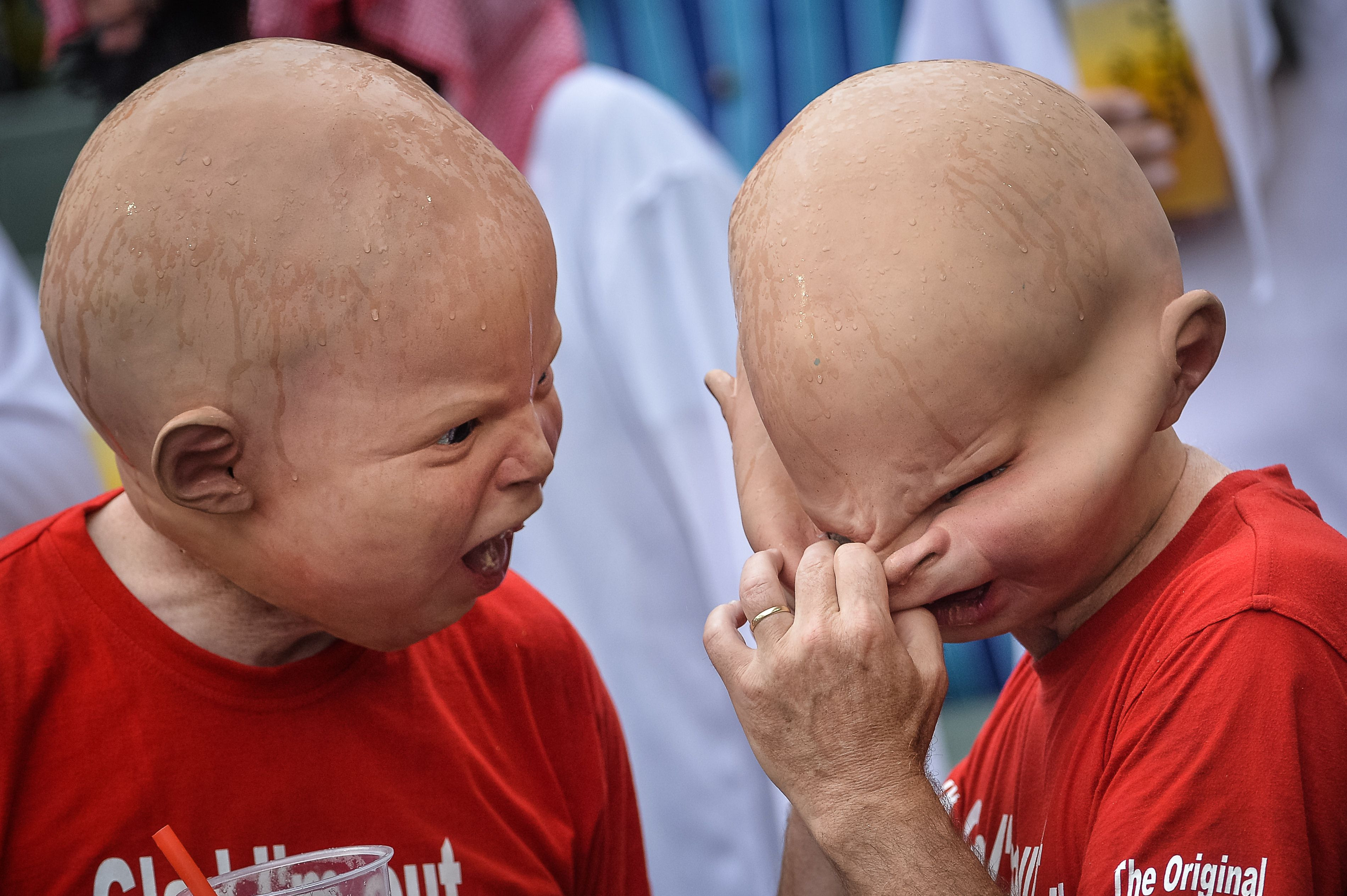 Povestea din spatele unei fotografii care a facut ocolul internetului in ultimele zile. Utilizatorii au crezut ca sunt reali