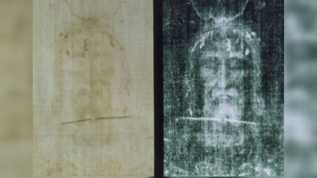 Copia "Giulgiului din Torino", cu urme asemanatoare ranilor lui Iisus, este in Romania: "Cred ca a fost vocea lui Dumnezeu"