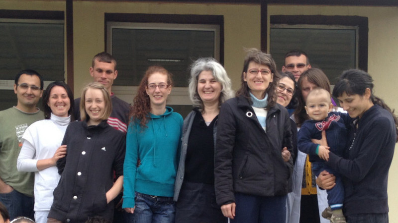 Spitalul inaltat prin voluntariat. Romani pentru care binele a devenit un mod de viata