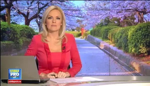 Politicienii romani si-au aruncat ironii chiar si printre urarile de