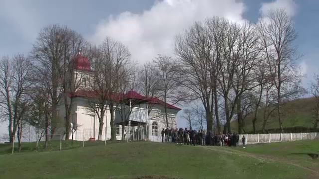 Ancheta la o biserica din comuna Floresti. Preotul nu poate justifica 100.000 de lei