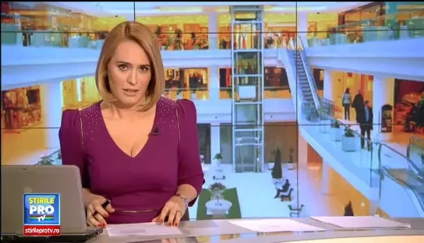 Masa de Paste, cumparata din varful patului. Magazinele online livreaza pana si oua rosii si asteapta cresteri la vanzari