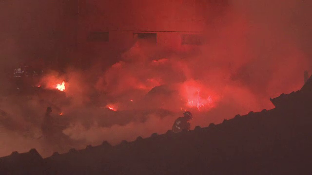 Panica in Dej. Un atelier de tamplarie a fost cuprins de flacari