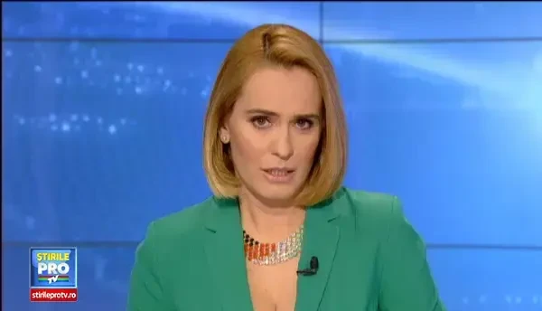 Urmarire ca-n filme marti seara, pe DN 13, in judetul Brasov. Agentii de la Politia Rutiera au identificat in trafic o masina furata si au incercat sa il opreasca pe sofer.