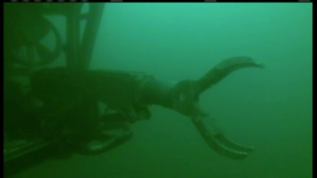 LOST. Avionul din Malaysia, ziua 42. Echipele de interventie isi pun sperantele intr-un robot pentru gasirea zborului MH370