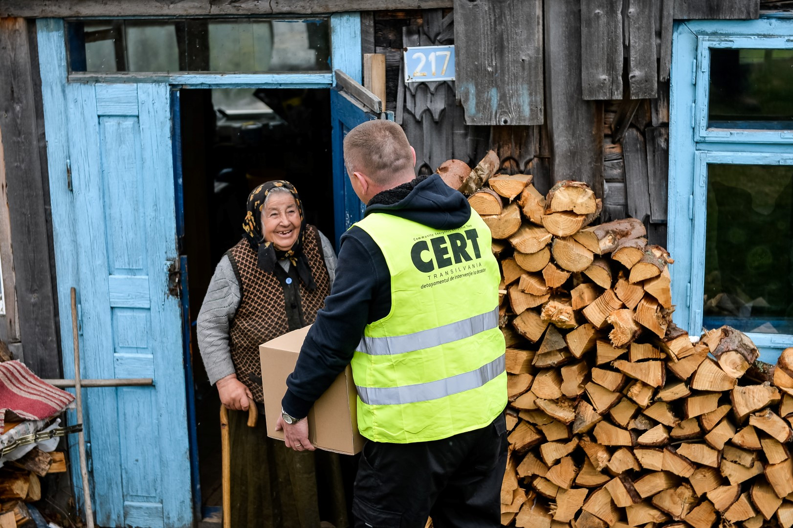 Campania Umanitara “Craciunul CERT 2015”. 140 de familii izolate din Muntii Apuseni vor primi sprijin in prag de sarbatori