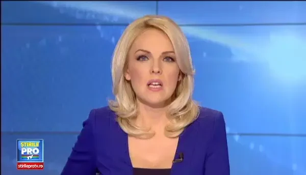 Locul din Romania unde oamenii au infruntat viitura sa ia Lumina Sfanta. Preotul satului: Avem si televiziune, avem si apa