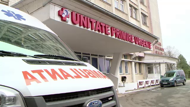 Doua fetite, una de 11 ani si cealalta de 11 luni au ajuns in stare grava la spital dupa ce au fost lovite de o masina