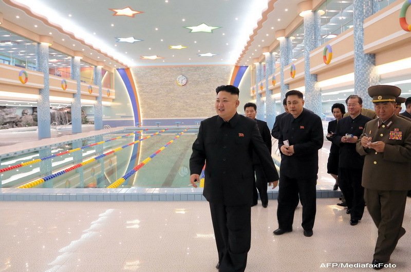 Kim Jong Un - 4