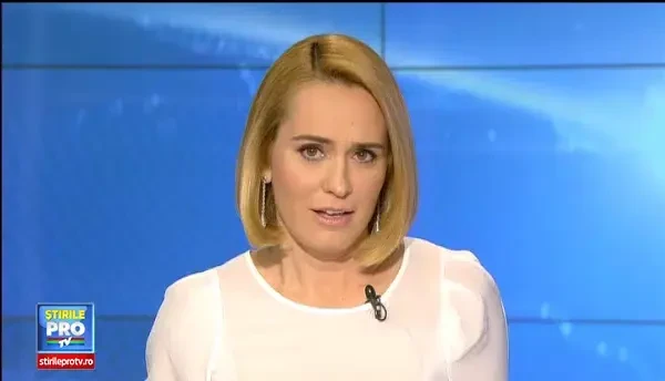 Ziua Cartii in Romania. Bucurestenii si-au umplut sacosele cu romane de dragul gratuitatii